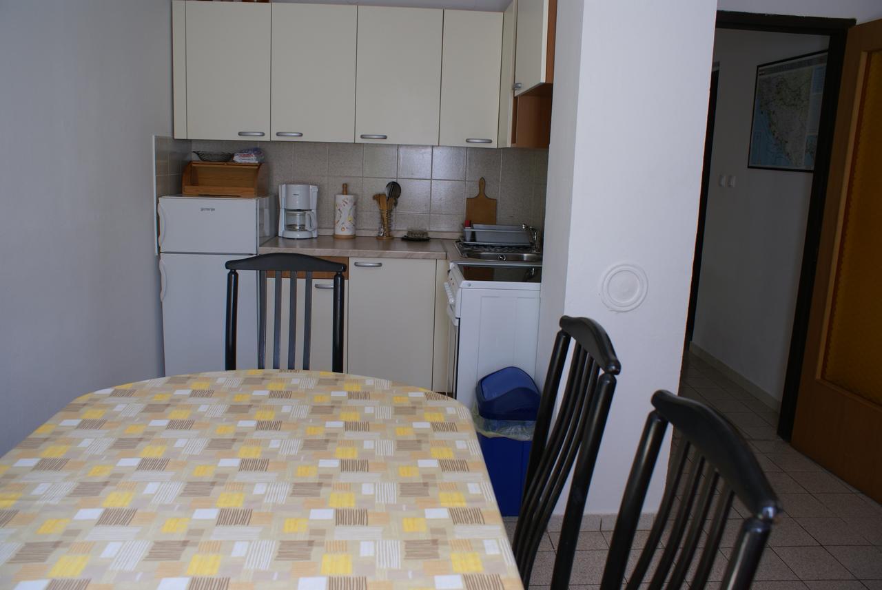 Apartment Ana M Krk Town Eksteriør billede